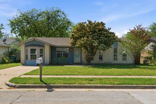 728 Lisa Lane, Cedar Hill, TX 75104