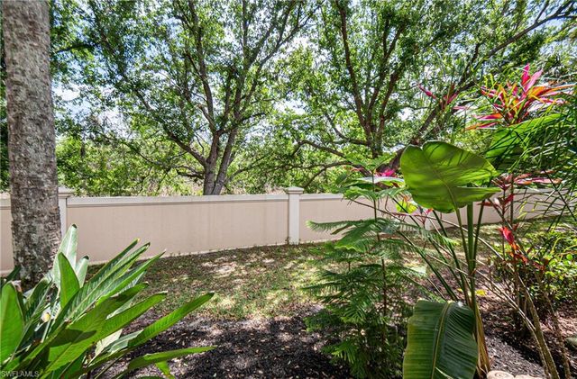 8657 Athena CT, Lehigh Acres, FL 33971
