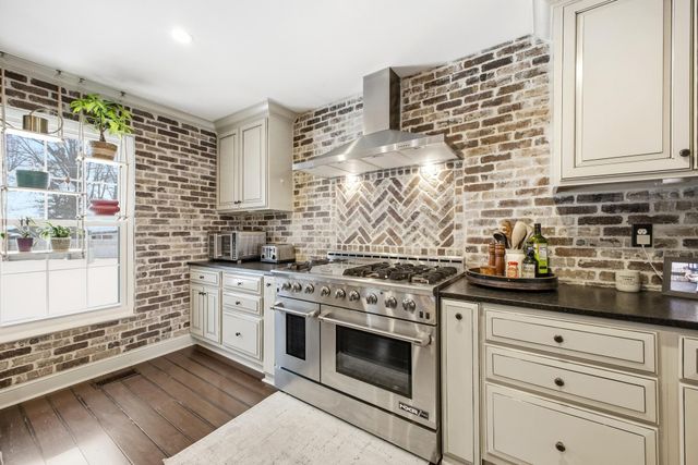 772 Old Forest Court, Columbus, OH 43230