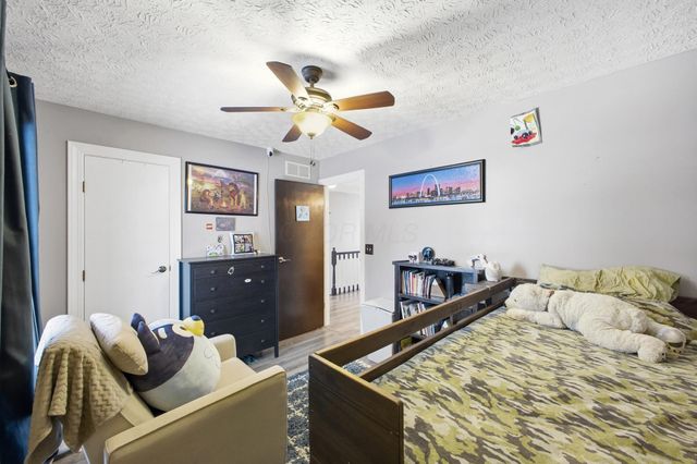 772 Old Forest Court, Columbus, OH 43230