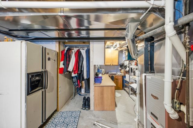 772 Old Forest Court, Columbus, OH 43230