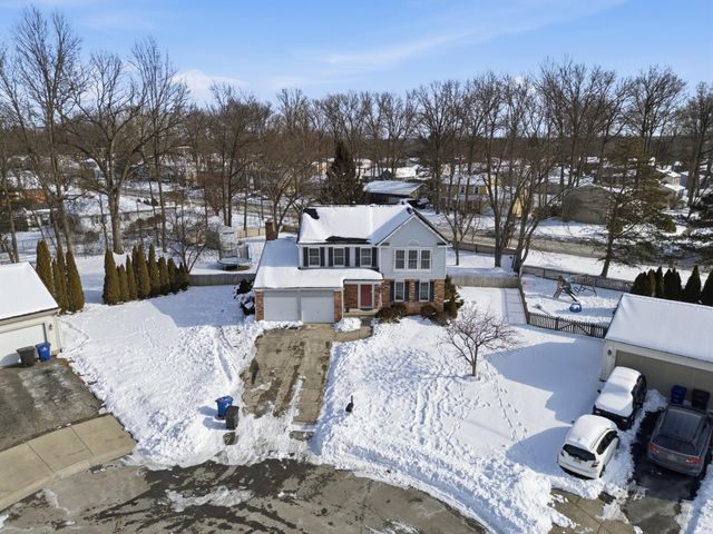 772 Old Forest Court, Columbus, OH 43230