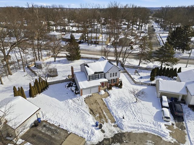 772 Old Forest Court, Columbus, OH 43230