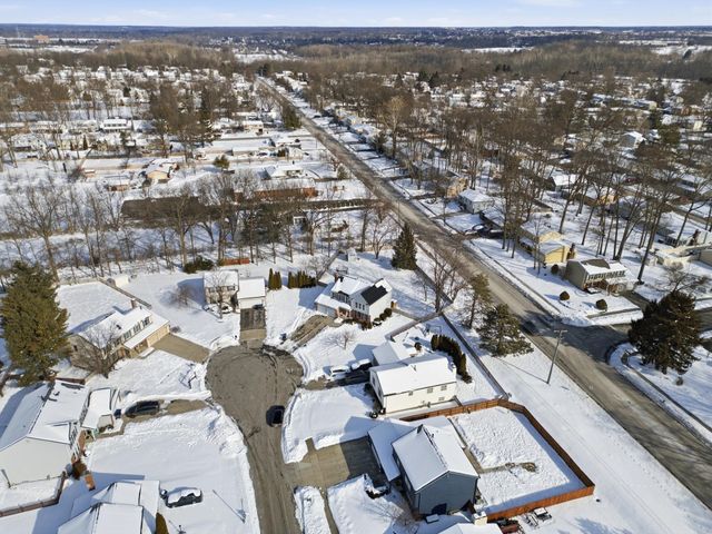 772 Old Forest Court, Columbus, OH 43230