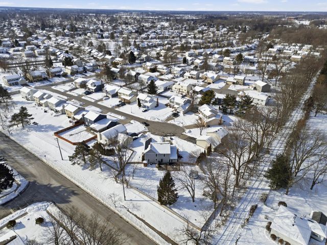 772 Old Forest Court, Columbus, OH 43230