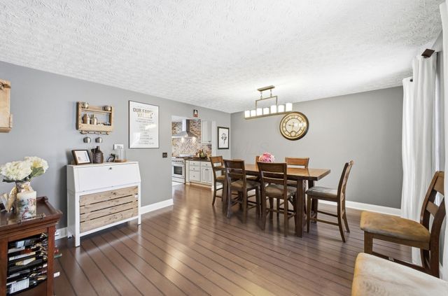 772 Old Forest Court, Columbus, OH 43230