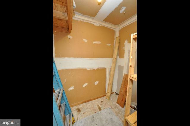 28 BRIDGEWATER DR, Marlton, NJ 08053