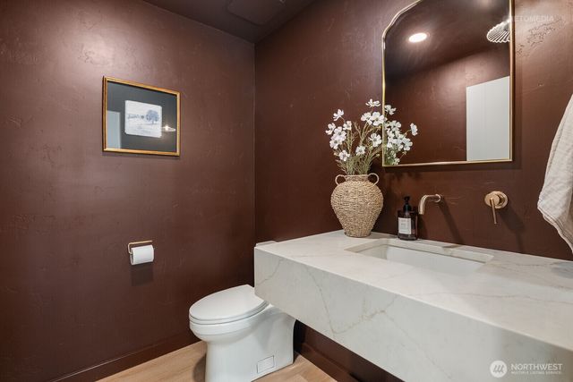 210 Eagle Court, Woodland, WA 98674