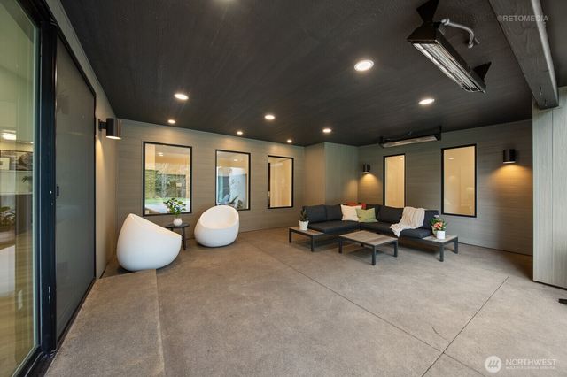 210 Eagle Court, Woodland, WA 98674