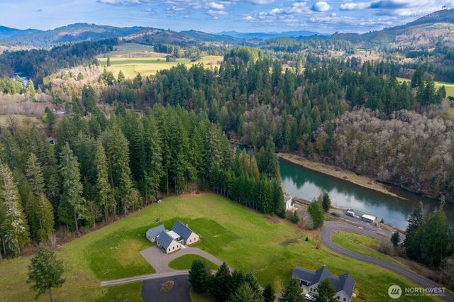 210 Eagle Court, Woodland, WA 98674