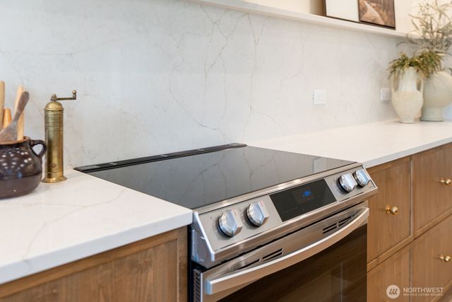 210 Eagle Court, Woodland, WA 98674