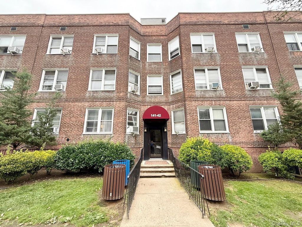 141-42 78 Avenue 1F, Kew Garden Hills, NY 11367