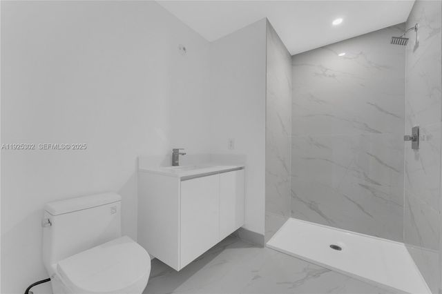 700 NE 24th St 4402, Miami, FL 33137