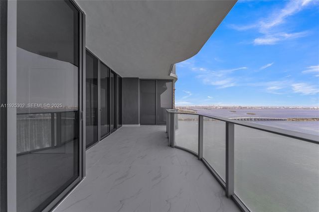 700 NE 24th St 4402, Miami, FL 33137