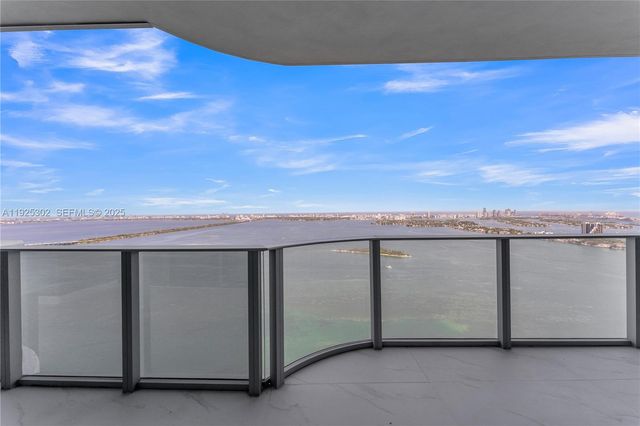 700 NE 24th St 4402, Miami, FL 33137