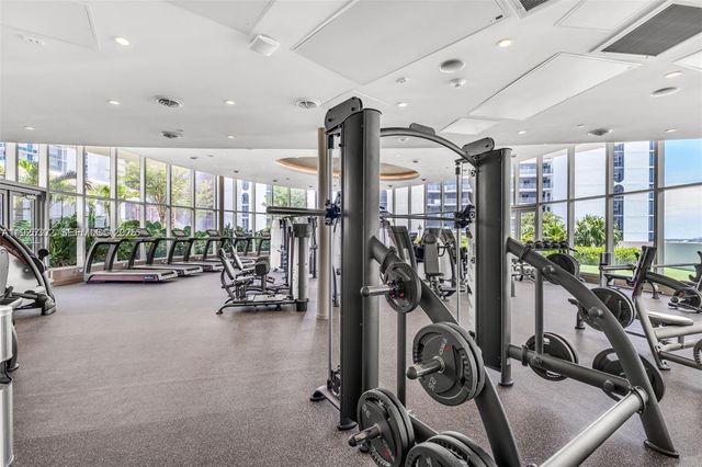 700 NE 24th St 4402, Miami, FL 33137