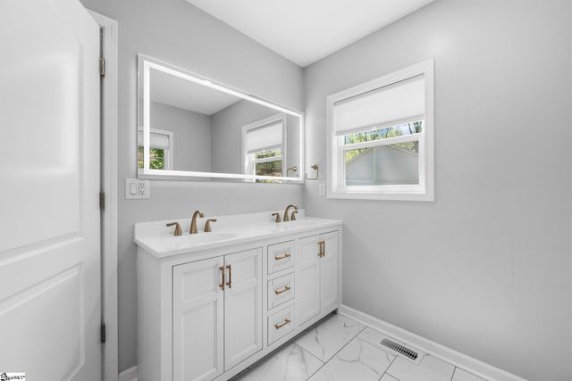 2140 Geer Highway, Travelers Rest, SC 29690