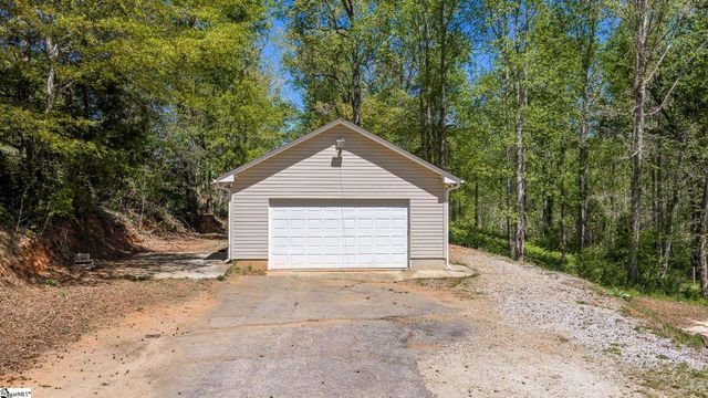 2140 Geer Highway, Travelers Rest, SC 29690