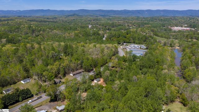2140 Geer Highway, Travelers Rest, SC 29690