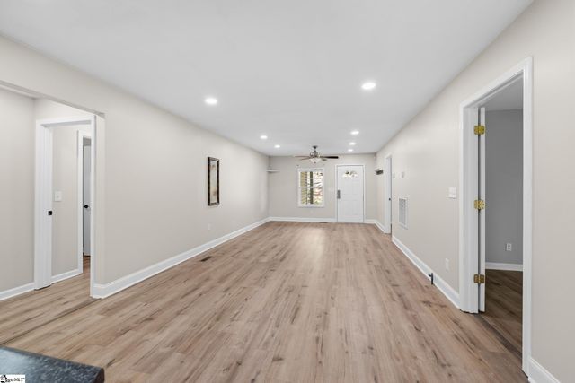 2140 Geer Highway, Travelers Rest, SC 29690