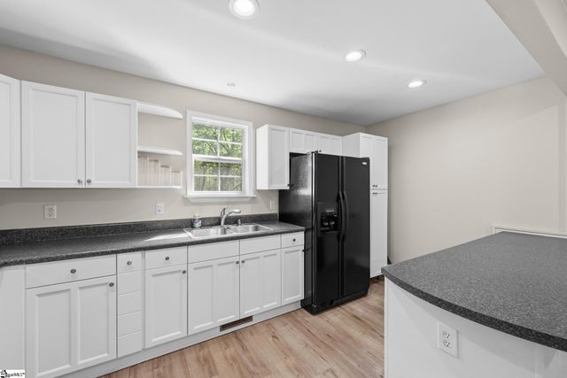 2140 Geer Highway, Travelers Rest, SC 29690