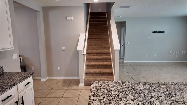 11237 AMBER RIDGE DRIVE, Zellwood, FL 32798