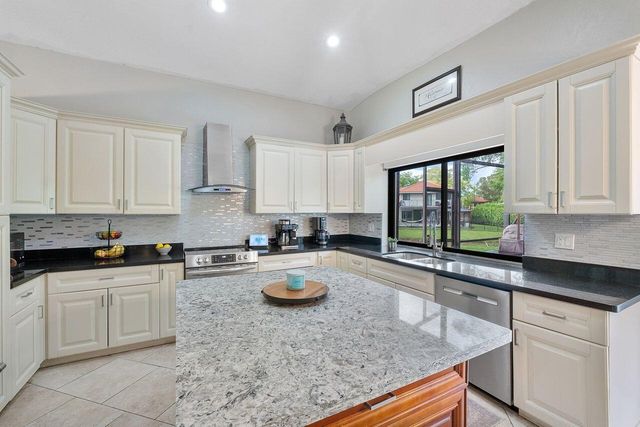 6273 NW 52nd Street, Coral Springs, FL 33067