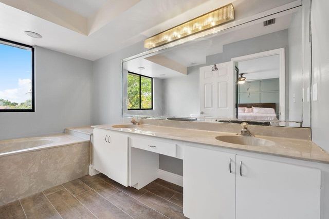 6273 NW 52nd Street, Coral Springs, FL 33067