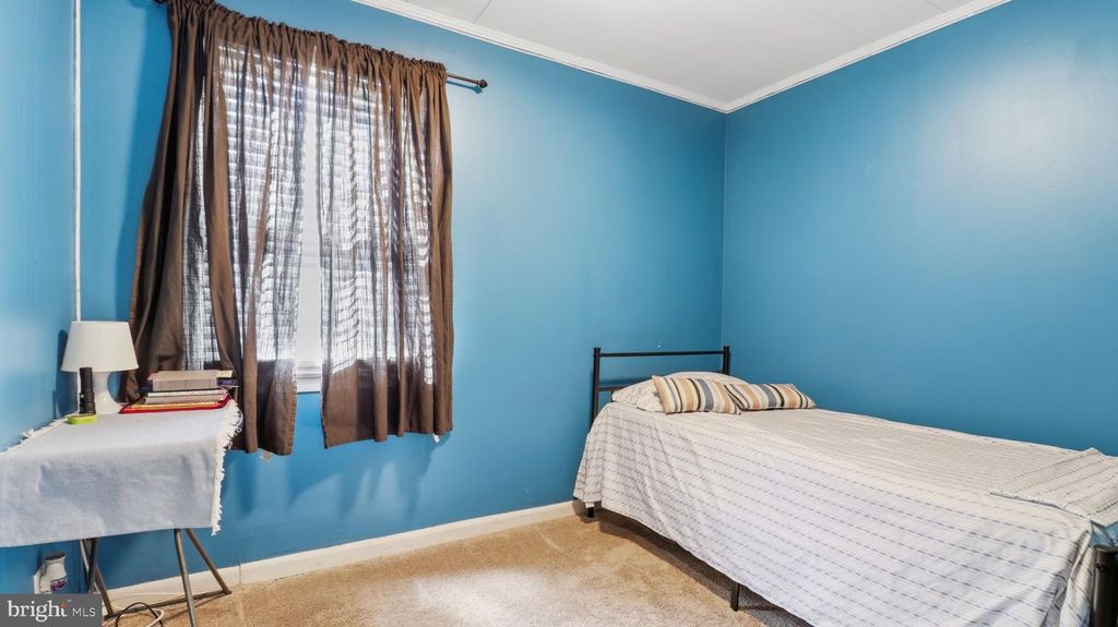 Image 11 of property listing at 1211 SNOWDEN PL, Laurel, MD 20707