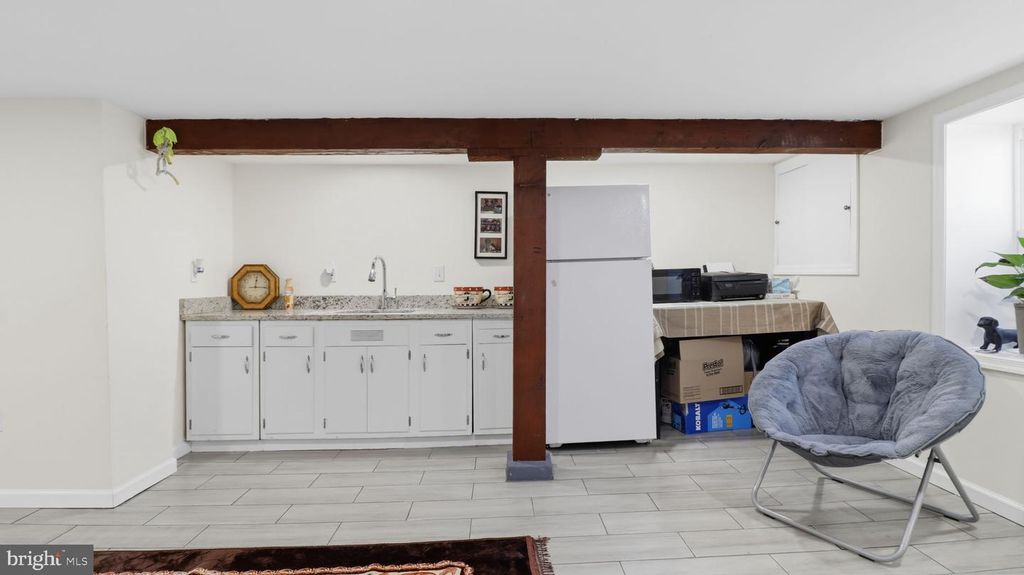 Image 21 of property listing at 1211 SNOWDEN PL, Laurel, MD 20707