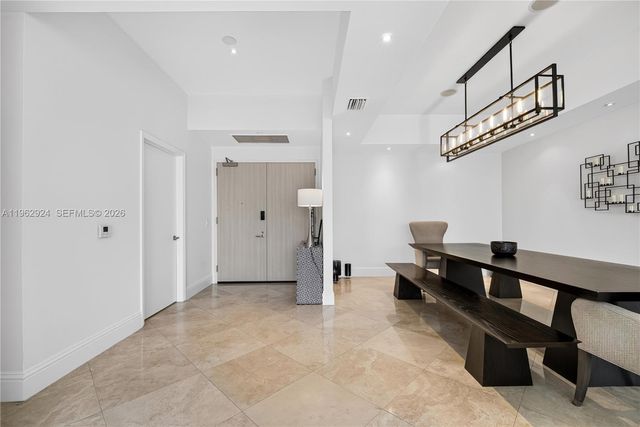 16500 Collins Avenue TH9, Sunny Isles Beach, FL 33160