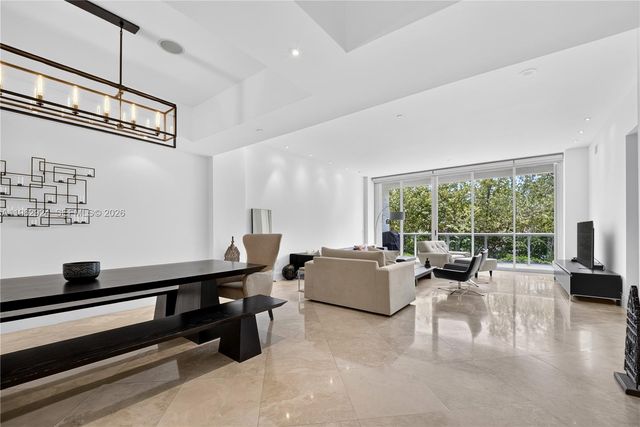 16500 Collins Avenue TH9, Sunny Isles Beach, FL 33160