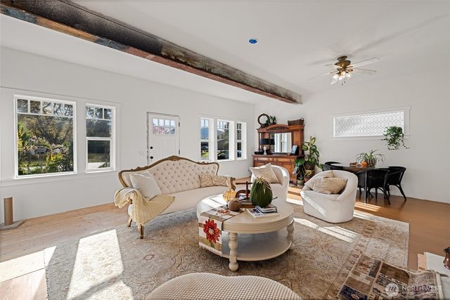 202 Prospect Street E, Eatonville, WA 98328