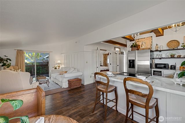 202 Prospect Street E, Eatonville, WA 98328