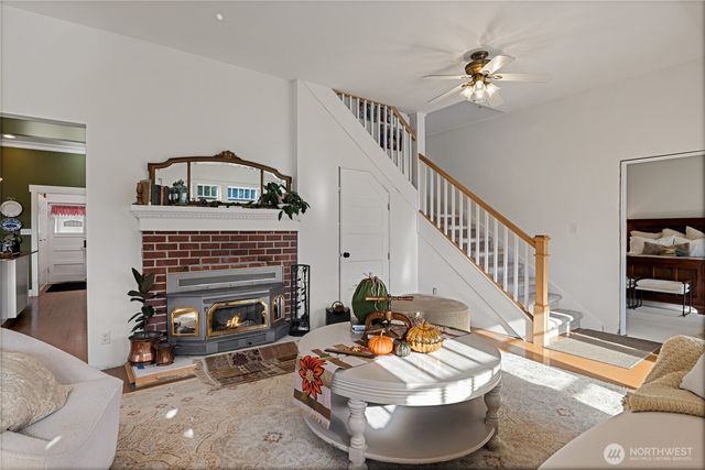 202 Prospect Street E, Eatonville, WA 98328