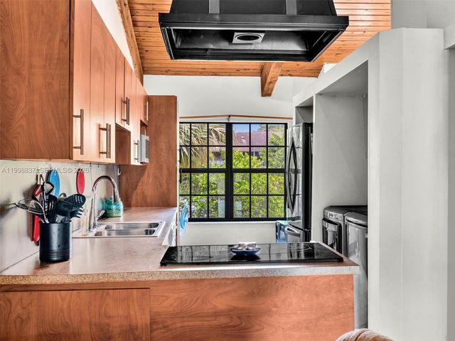 13406 SW 102nd Ln, Miami, FL 33186