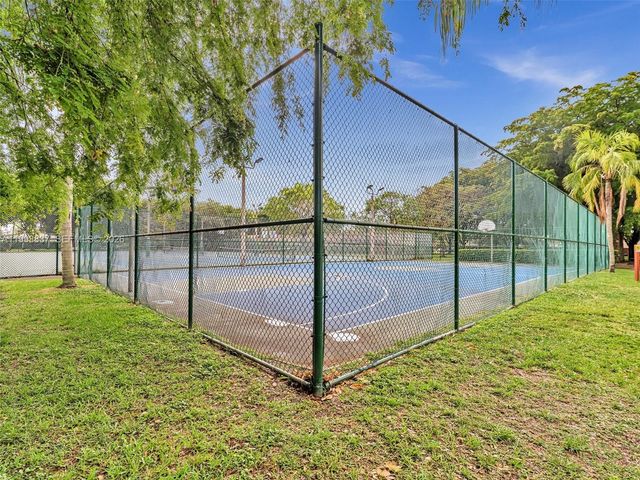 13406 SW 102nd Ln, Miami, FL 33186