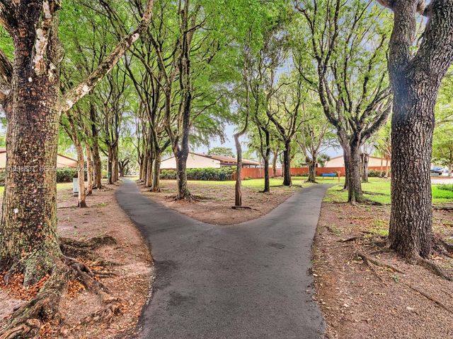 13406 SW 102nd Ln, Miami, FL 33186