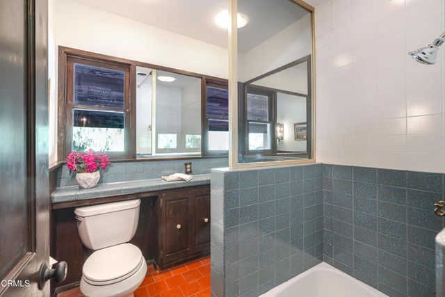 10400 Mcbroom Street, Los Angeles, CA 91040