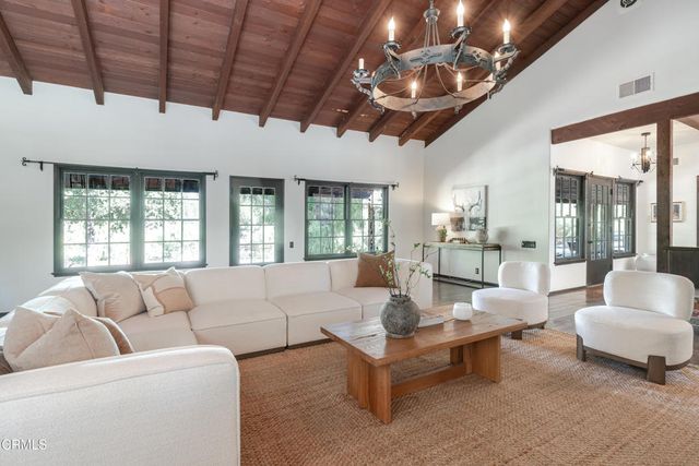 10400 Mcbroom Street, Los Angeles, CA 91040