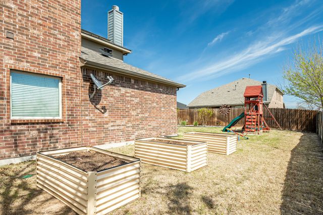 1417 Saint Johns Drive, Van Alstyne, TX 75495