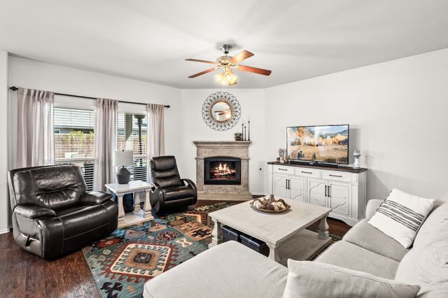 1417 Saint Johns Drive, Van Alstyne, TX 75495