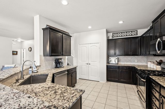 1417 Saint Johns Drive, Van Alstyne, TX 75495