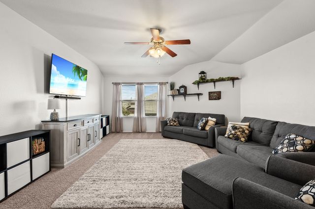 1417 Saint Johns Drive, Van Alstyne, TX 75495