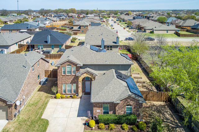 1417 Saint Johns Drive, Van Alstyne, TX 75495