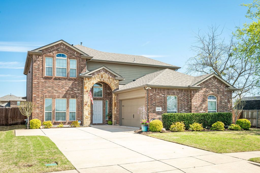 1417 Saint Johns Drive, Van Alstyne, TX 75495