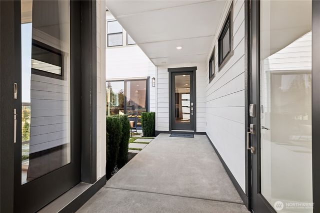 13717 SE 85th Street, Newcastle, WA 98059