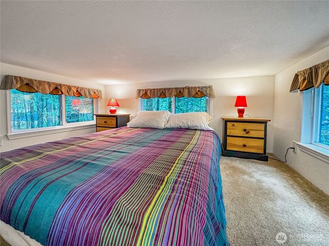 86 3 Sunset Circle, Deming, WA 98244