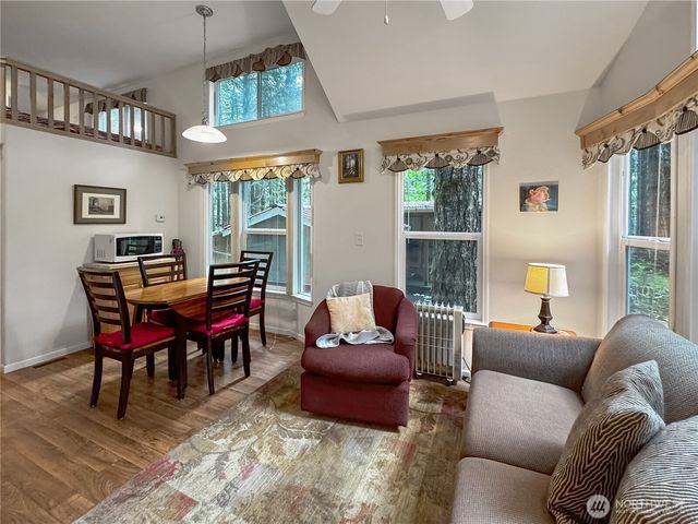 86 3 Sunset Circle, Deming, WA 98244