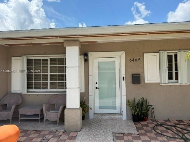 6404 Grant Court, Hollywood, FL 33024